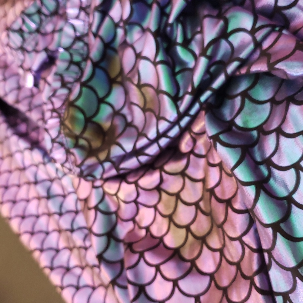 🧜‍♀️ Spirit Halloween mermaid costume top and skirt L - Picture 11 of 12